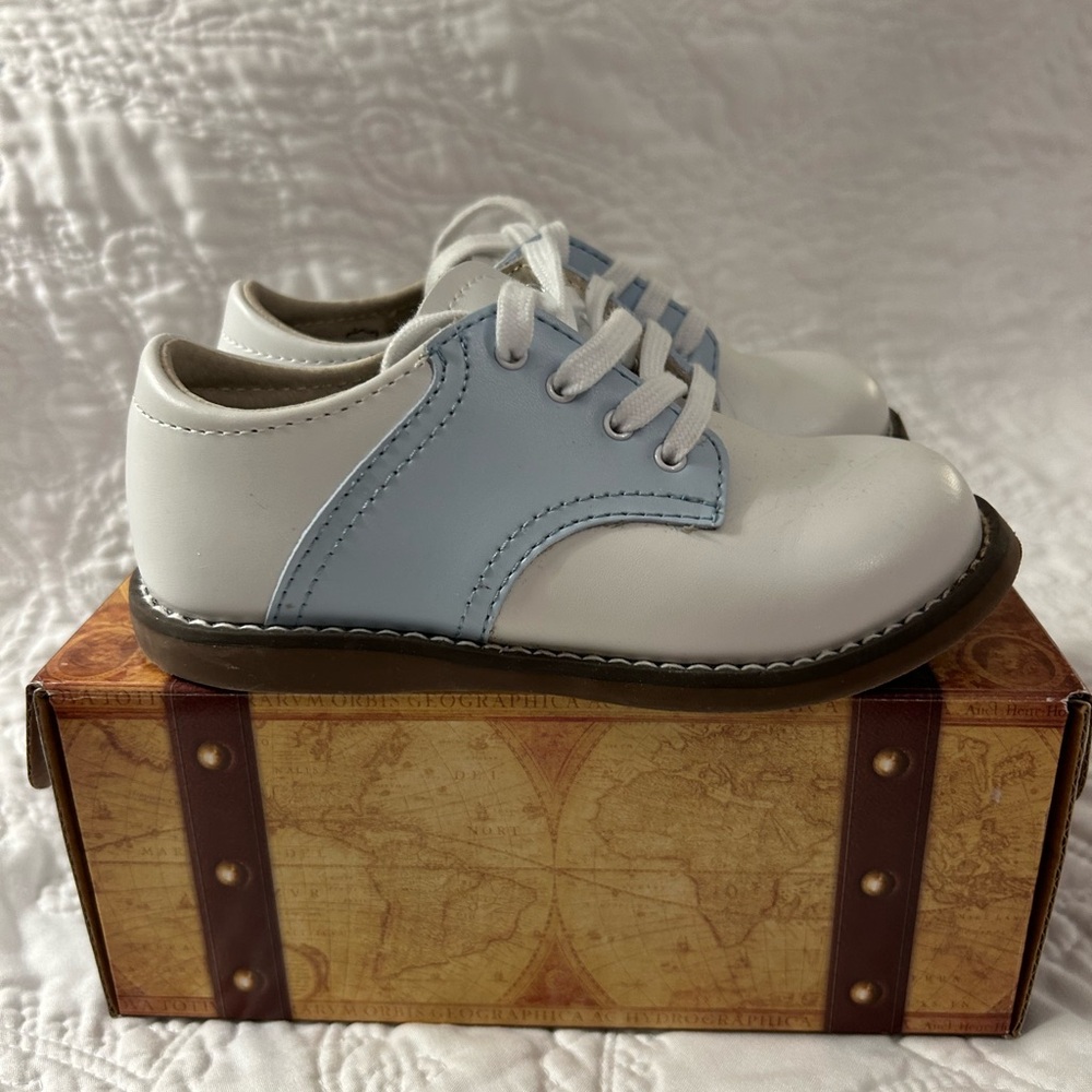 Footmates oxfords